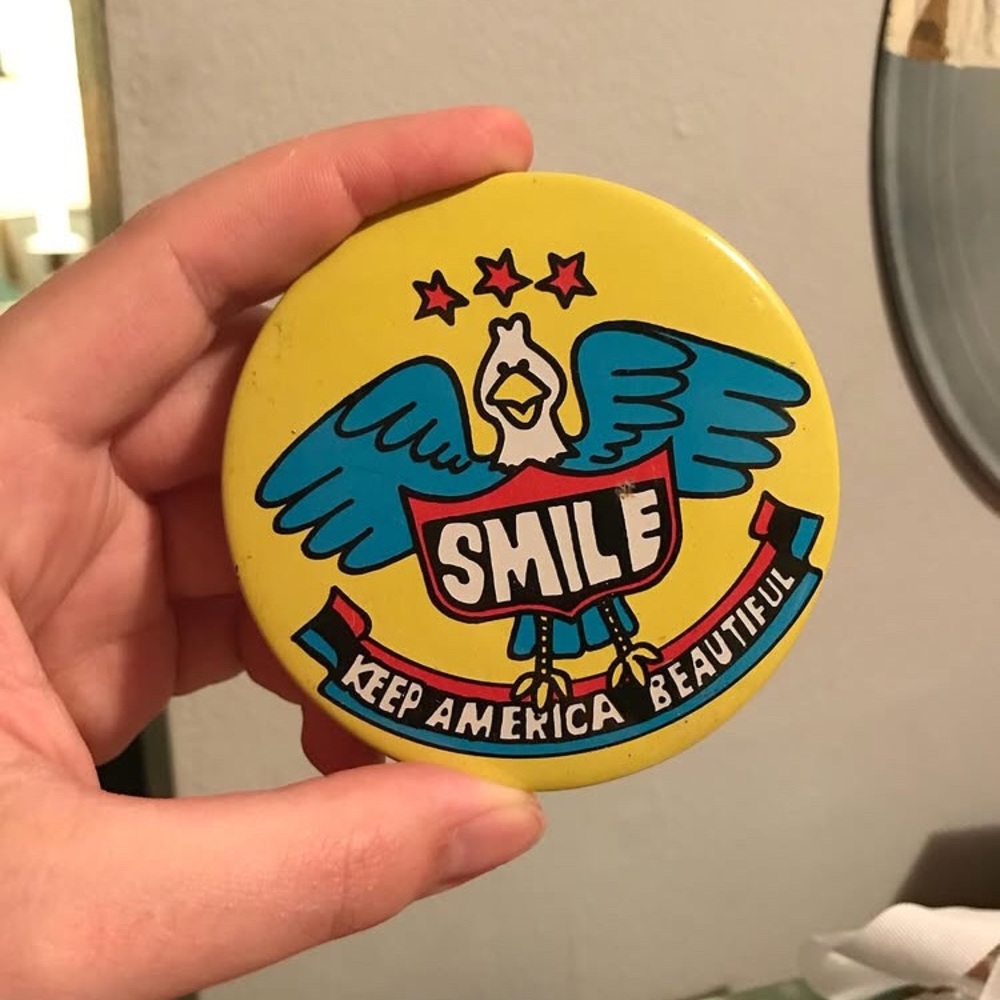 Vintage Smile Keep A M E R I C A beautiful pinback button
